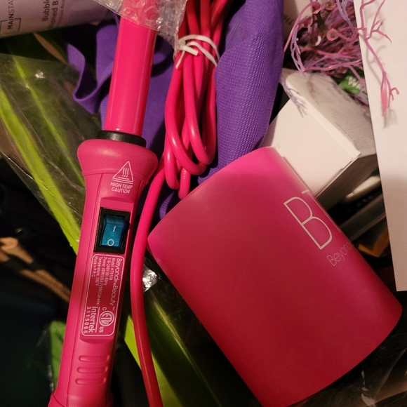 Beyond Beauty Curling Iron - Picture 4 of 4